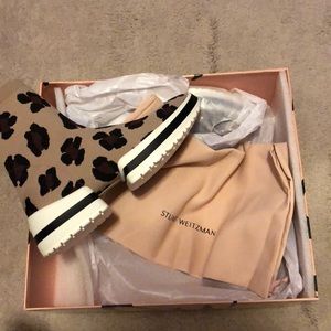 Stuart Weitzman soft booties